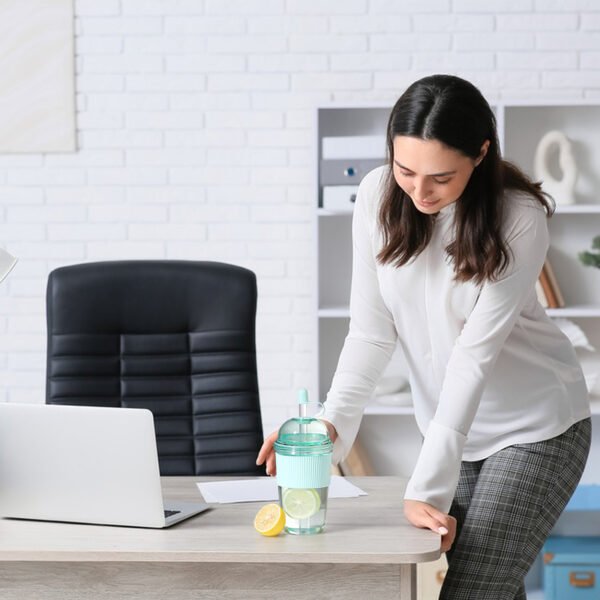 630ml Insulated Straw Tumbler with Lid