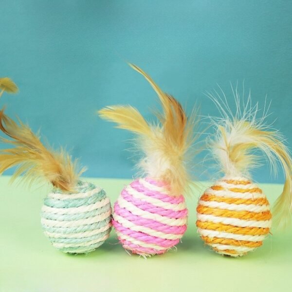 Feathered Sisal Cat Scratching Ball